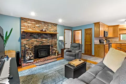 8 Peter Cooper Dr, Wareham, MA 02571 photo 17