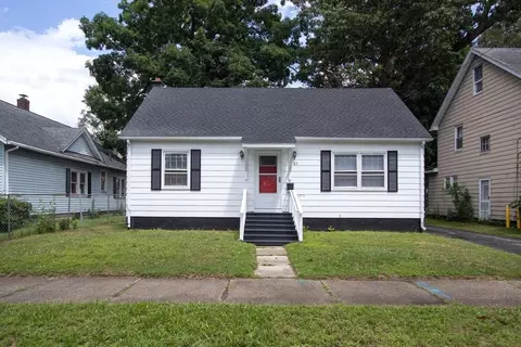 Exterior - 83 Newhall St, Springfield, MA 01109 photo 3 of 3