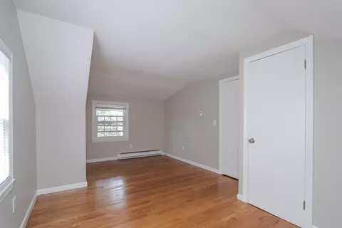 Bedroom - 83 Newhall St, Springfield, MA 01109 photo 8 of 9