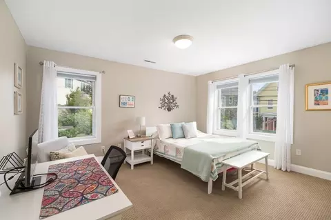 Bedroom - 65 E Main St #3, Gloucester, MA 01930 photo 3 of 4