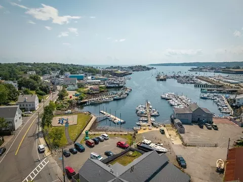 View/Area - 65 E Main St #3, Gloucester, MA 01930 photo 6 of 8
