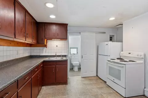Kitchen - 49 Baker St, Gardner, MA 01440 photo 1 of 2