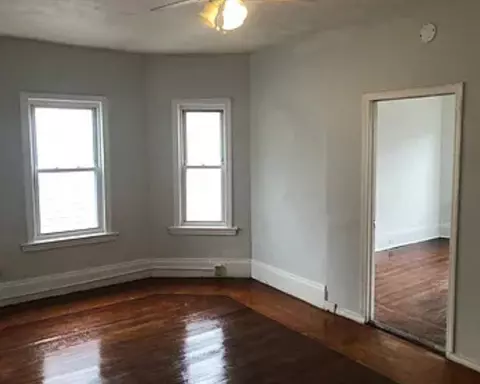 Living - 761 Broadway, Everett, MA 02149 photo 2 of 3