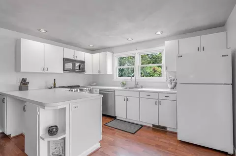 7 Carnation Cir #D, Reading, MA 01867 photo 9