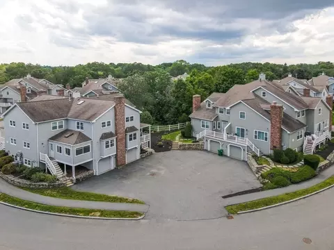 7 Carnation Cir #D, Reading, MA 01867 photo 4
