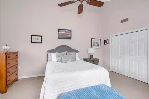 7 Carnation Cir #D, Reading, MA 01867 photo 14