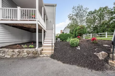 7 Carnation Cir #D, Reading, MA 01867 photo 23