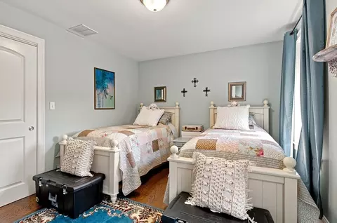 Bedroom - 184 Abbot St, Andover, MA 01810 photo 4 of 8