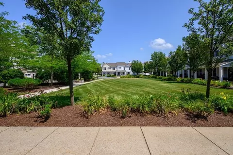 Exterior - 180 Halsted Dr #180, Hingham, MA 02043 photo 5 of 5