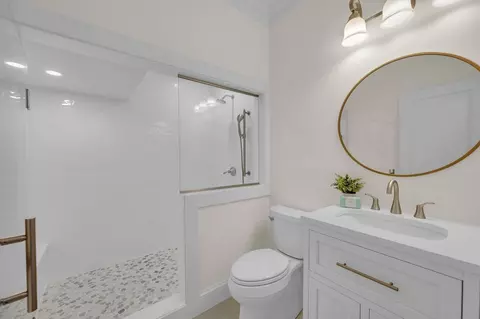 Bath - 180 Halsted Dr #180, Hingham, MA 02043 photo 1 of 5