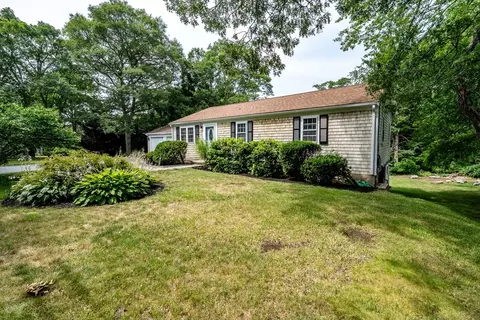 65 Elliott Rd, Centerville, MA 02632 photo 4