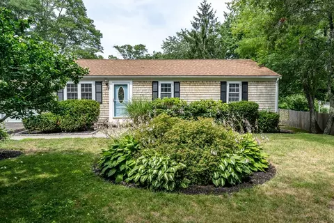 65 Elliott Rd, Centerville, MA 02632 photo 3