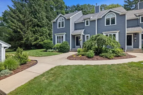 56 Bay Farm Rd #56, Duxbury, MA 02332