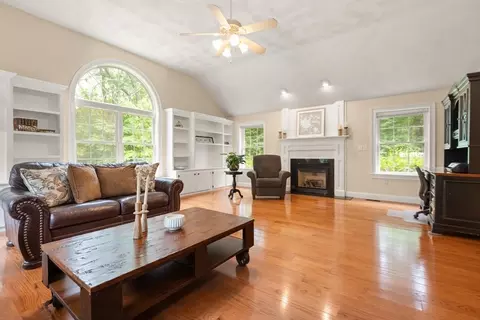 Living - 1 Third St, North Reading, MA 01864 photo 2 of 2