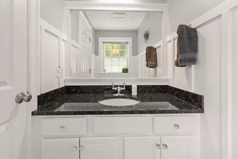 Bath - 1 Third St, North Reading, MA 01864 photo 1 of 2
