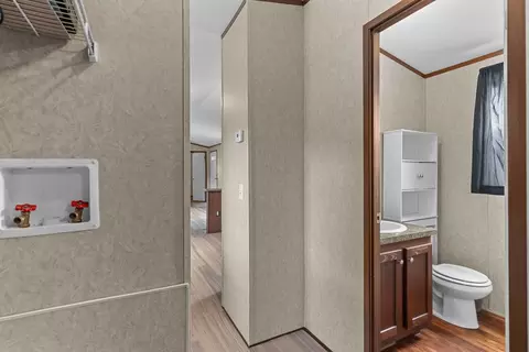 Entry Way - 11 Humes, Webster, MA 01570 photo 2 of 2