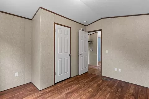 Bedroom - 11 Humes, Webster, MA 01570 photo 2 of 4