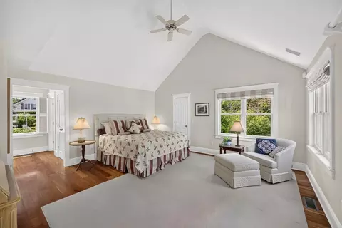 Bedroom - 160 Main St, Wellfleet, MA 02667 photo 1 of 6