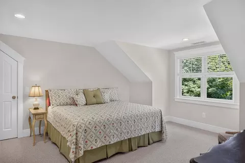 Bedroom - 160 Main St, Wellfleet, MA 02667 photo 3 of 6
