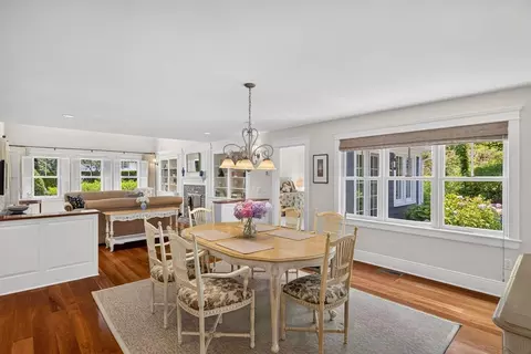 Dining - 160 Main St, Wellfleet, MA 02667 photo 2 of 2