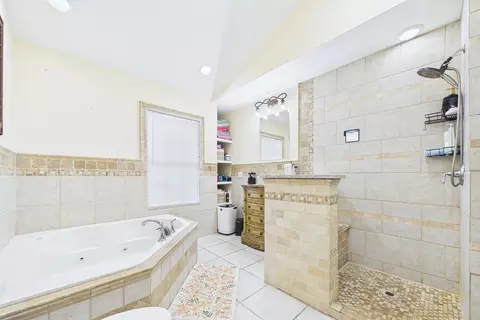 Bath - 106 David St, Fall River, MA 02720 photo 2 of 3