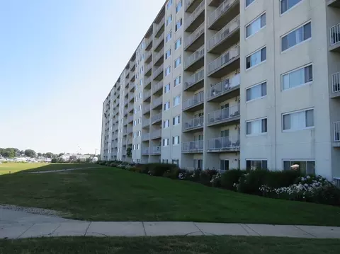200 Cove Way #612, Quincy, MA 02169