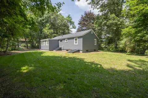 1 Arlington Rd, Wareham, MA 02571 photo 2