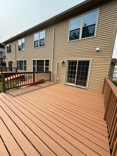 Exterior - 12 Ward Ave, Easthampton, MA 01027 photo 3 of 4
