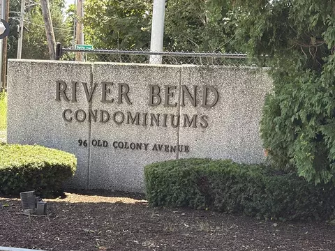 96 Old Colony Ave #123, Taunton, MA 02718