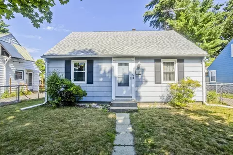 39 Seymour Ave, Springfield, MA 01109