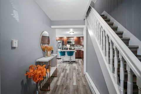 Entry Way - 72 Switzer St, Springfield, MA 01109 photo 1 of 2