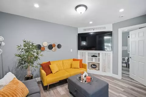 Living - 72 Switzer St, Springfield, MA 01109 photo 1 of 1