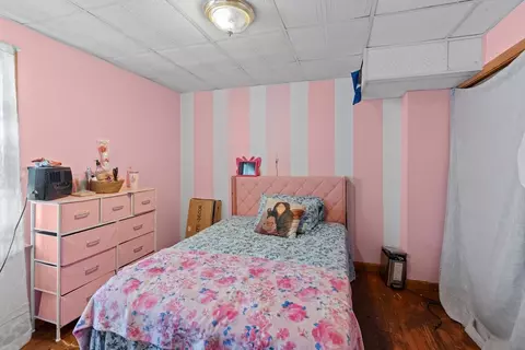 Bedroom - 554 Third St, Fall River, MA 02721 photo 9 of 10