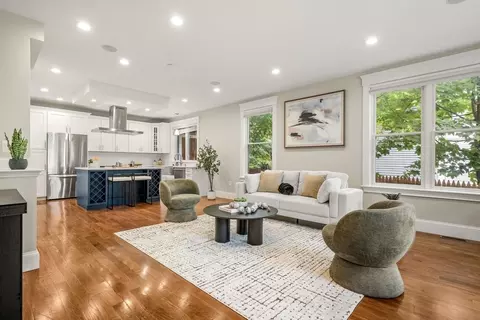 14 Pearl #B, Somerville, MA 02145