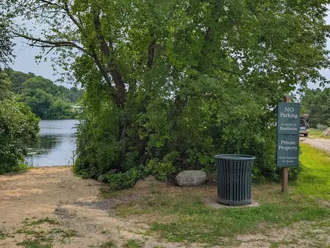 Exterior - 10 Pond Edge Trl, Wareham, MA 02571 photo 8 of 8
