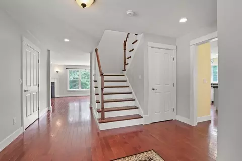 Entry Way - 10 Pond Edge Trl, Wareham, MA 02571 photo 1 of 2
