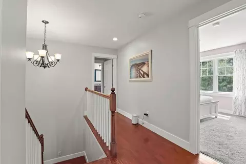 Entry Way - 10 Pond Edge Trl, Wareham, MA 02571 photo 2 of 2