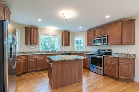 Kitchen - 20 Bridge Rd #33, Florence, MA 01062 photo 1 of 5