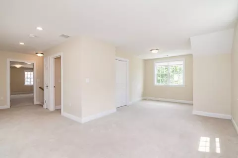 Bedroom - 20 Bridge Rd #33, Florence, MA 01062 photo 6 of 8