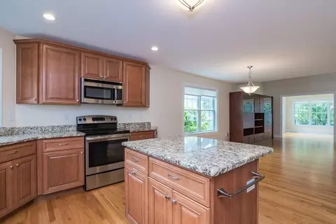 Kitchen - 20 Bridge Rd #33, Florence, MA 01062 photo 3 of 5