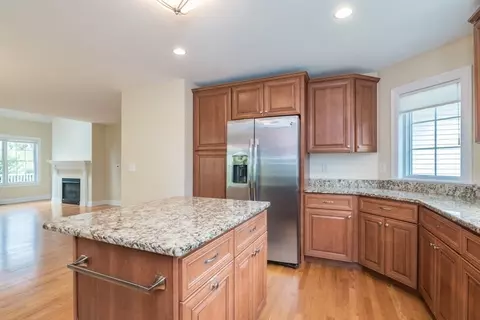 Kitchen - 20 Bridge Rd #33, Florence, MA 01062 photo 4 of 5