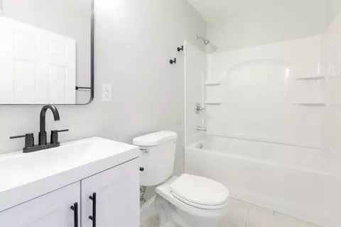 Bath - 22 Lakeside Ave, Webster, MA 01570 photo 1 of 2