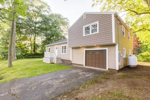 Exterior - 22 Lakeside Ave, Webster, MA 01570 photo 4 of 6