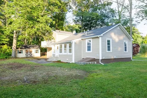 Exterior - 22 Lakeside Ave, Webster, MA 01570 photo 5 of 6
