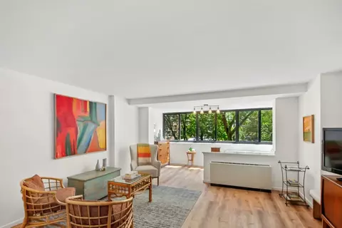 6 Whittier Pl #3L, Boston, MA 02114