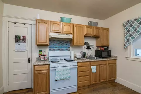 5 Rupert St, Springfield, MA 01108 photo 9