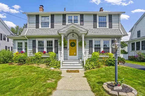 174 Hopkins Pl, Longmeadow, MA 01106
