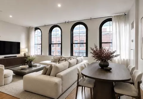 346 Congress St #518, Boston, MA 02210