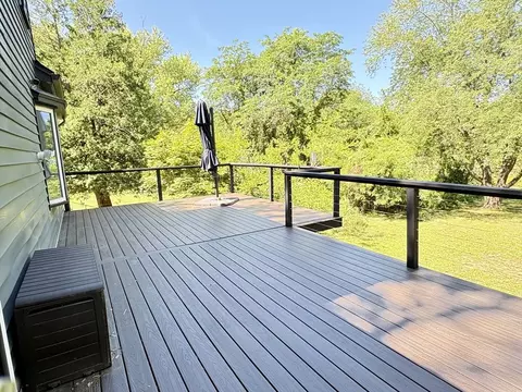 Exterior - 110 Darling St, Springfield, MA 01151 photo 4 of 8