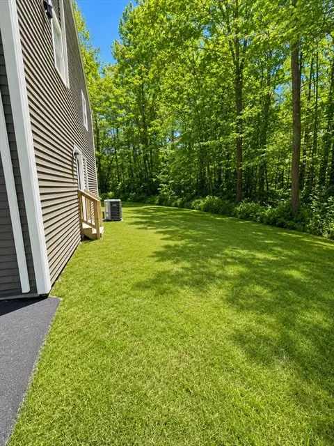 Exterior - 198 Uxbridge Rd, Sutton, MA 01590 photo 3 of 4